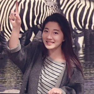 Meet your Posher, Carriey